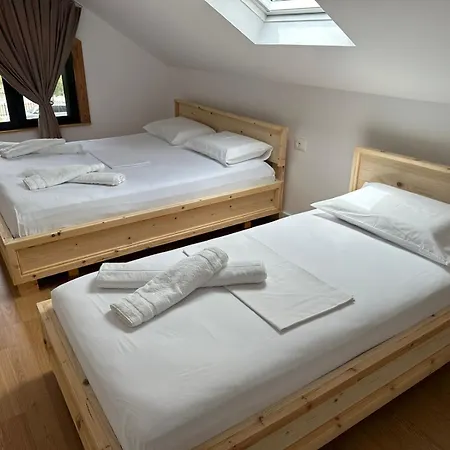 Ferma E Bleteve Stomici *