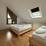 Ferma E Bleteve Stomici * Nderlysaj