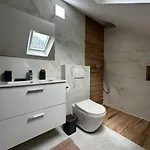Casa vacanze Ferma E Bleteve Stomici